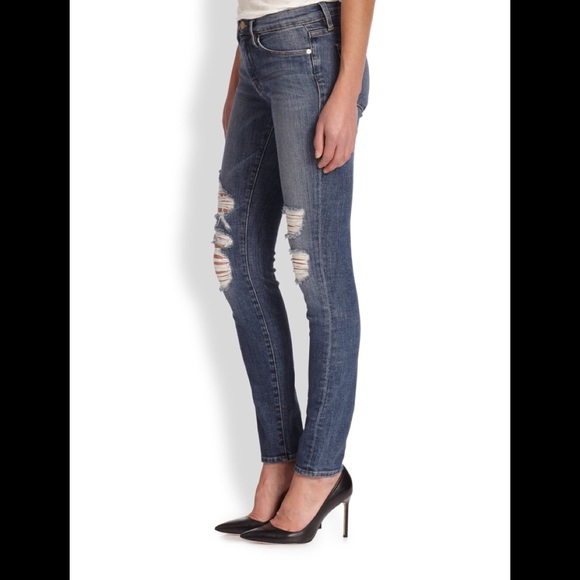 FRAME DENIM LE SKINNY DE JEANNE DISTRESSED JEAN. - Picture 3 of 8
